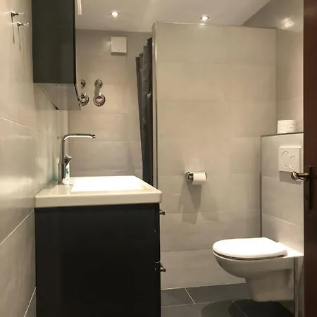 First Class Апартаменти *